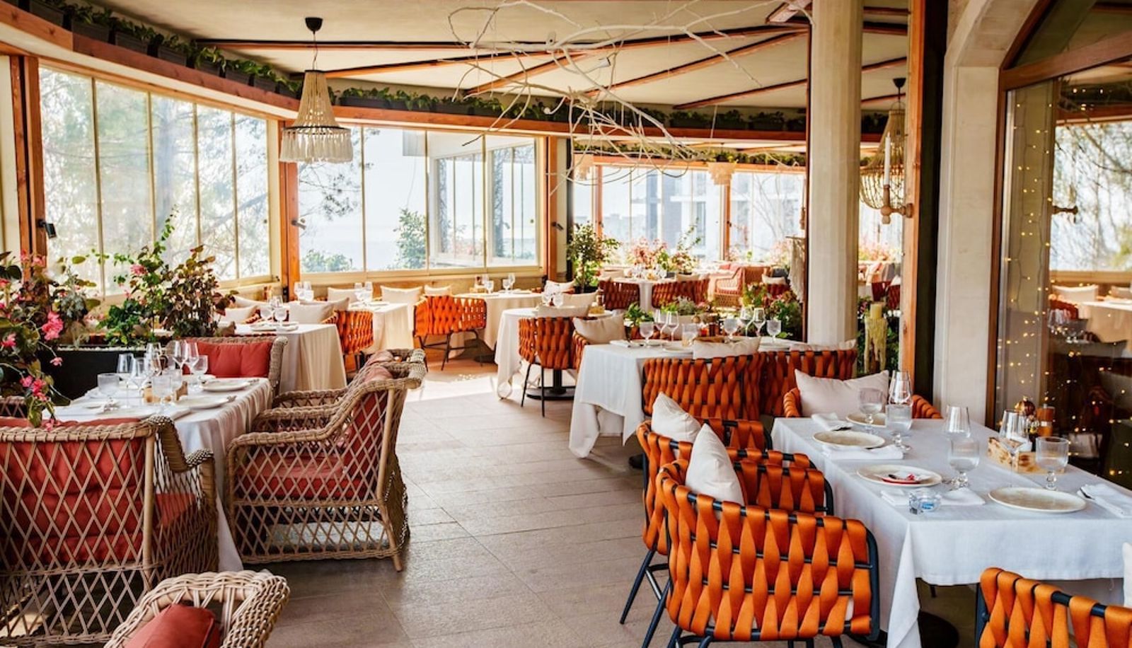 Restaurant with terrace at Aqua View hotel